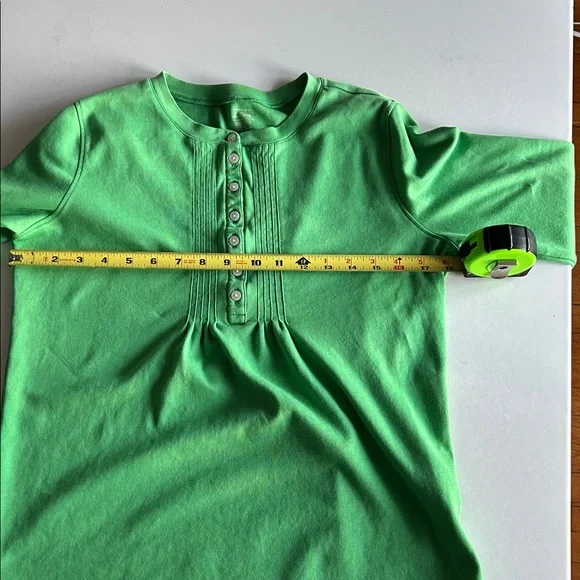 L.L. Bean, cotton henley, 3/4 sleeve, Women's medium, green - Picture 6 of 7